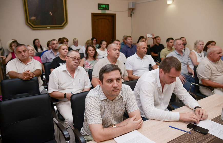 В Евпатории представили проект благоустройства набережной озера Мойнаки